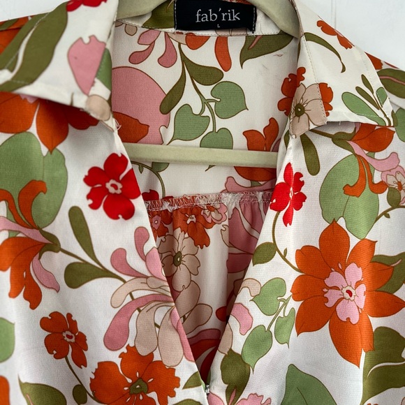 Fab’rik Fabrik Ivory Floral Print Long Sleeve Bodysuit Blouse Size Large - Picture 6 of 16